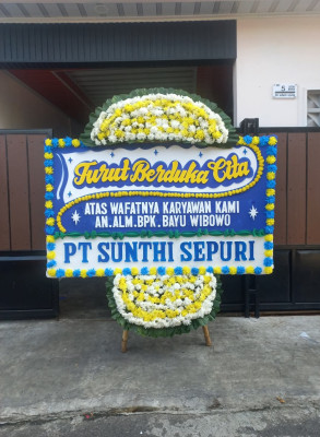 Papan Bunga Duka di Ngadirgo