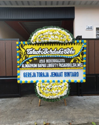 Papan Bunga Duka di Ngadirgo